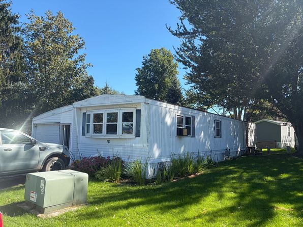 18 Pebbleridge Dr