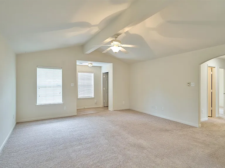 4243 Medina River Loop — Photo 11