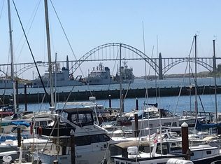 890 SE Bay Blvd #108, Newport, OR