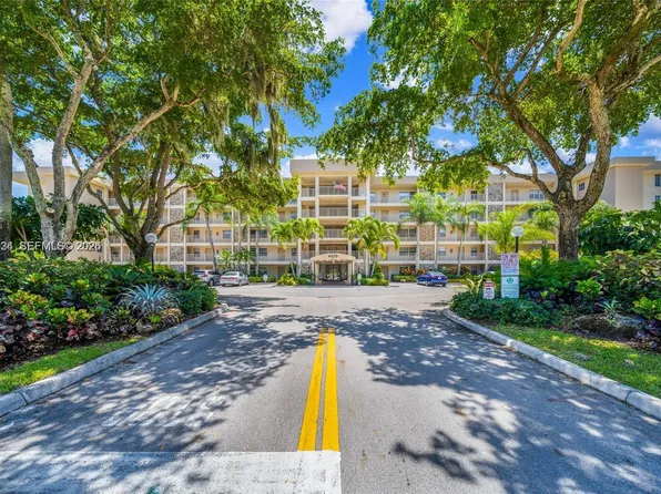 4030 W Palm Aire Dr APT 104, Pompano Beach, FL 33069