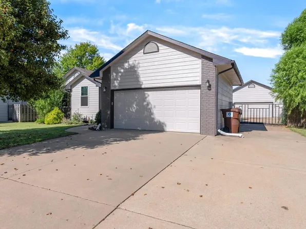 109 S Strode Ave, Rose Hill, KS 67133