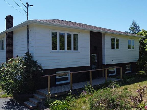 2nd image of 4 Spruce Hill Estates