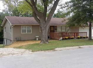 206 Woods Ave, Excelsior Springs, MO 64024