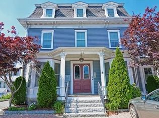 8 Common St APT 2, Stoneham, MA 02180