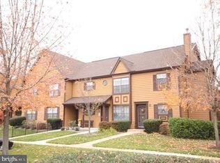 27 Fairway Ct, Lawrence, NJ 08648