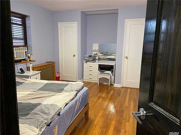 3rd image of 4611 215th Pl APT 1C