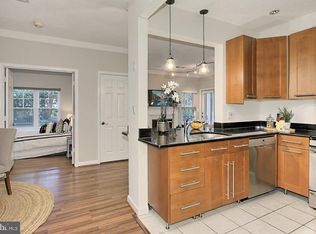 12004 Taliesin Pl APT 13, Reston, VA 20190