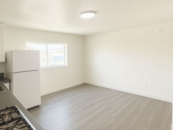 3rd image of 11201 S Main St #932