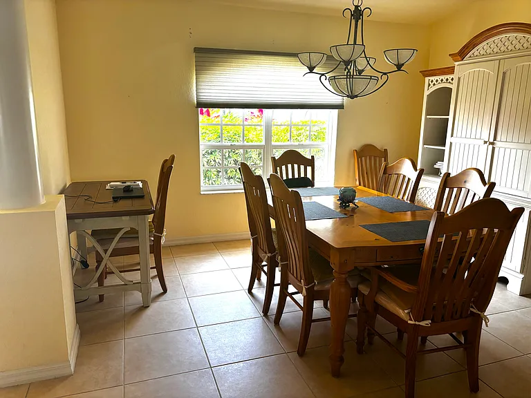 SW 28th Pl — Photo 11