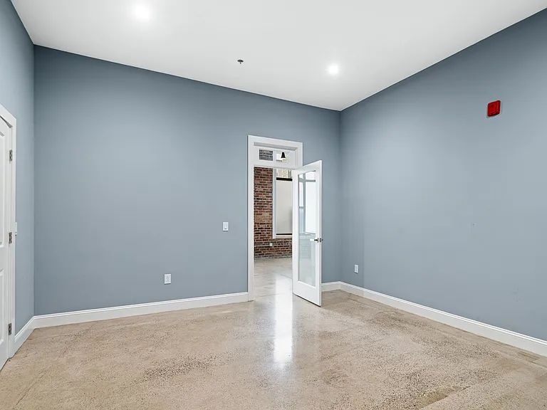 3421 Richmond St #114 — Photo 19