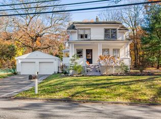 76 Quaker Ave, Randolph, NJ 07869