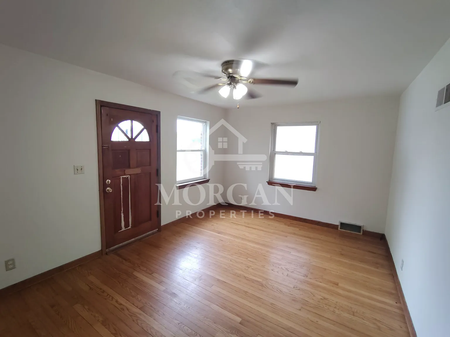 618 Henry St - - — Photo 2