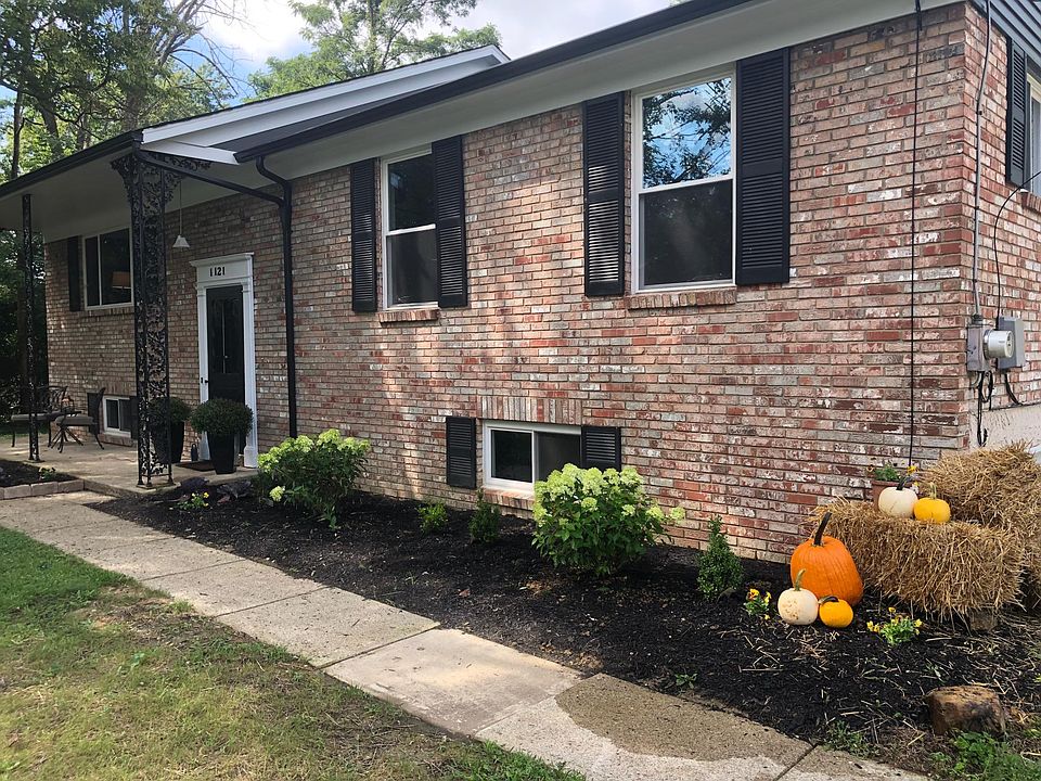 1st image of 1121 Holz Ave