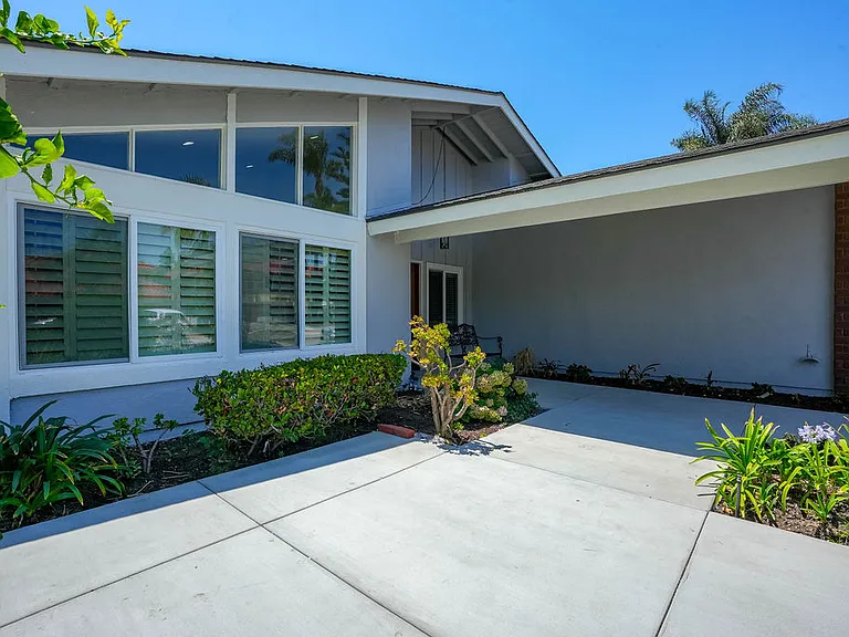 6542 Vesper Cir — Photo 12