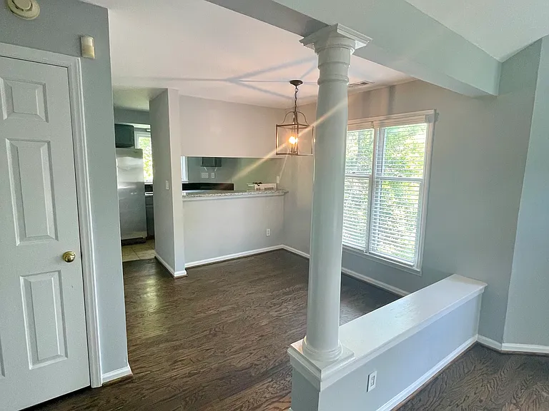 433 W 8th St #69 — Photo 3