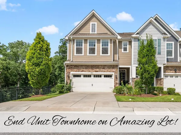 610 Chronicle Dr, Cary, NC 27513