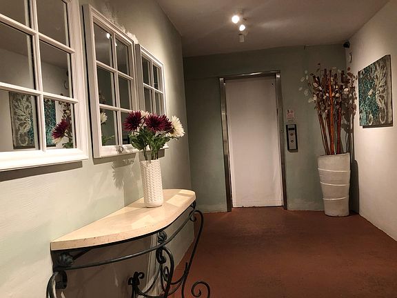3rd image of 949 Pennsylvania Ave APT 402