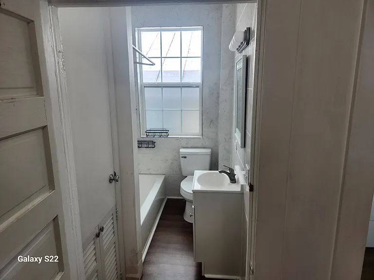 237 4th Ave — Photo 11