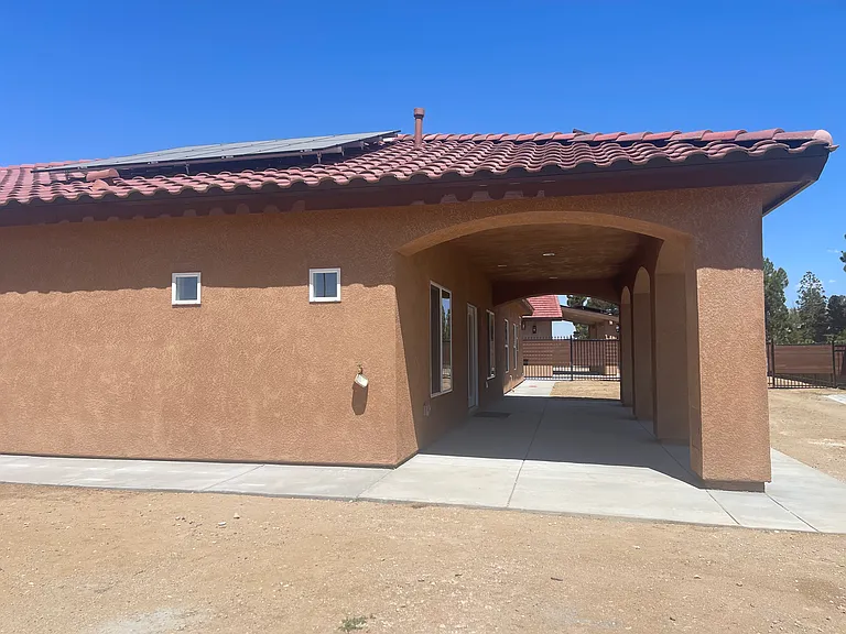 17515 Live Oak St — Photo 109
