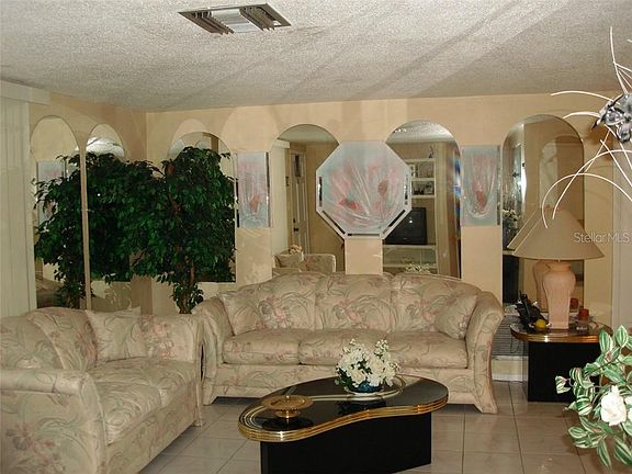 4th image of 3434 Elkridge Dr