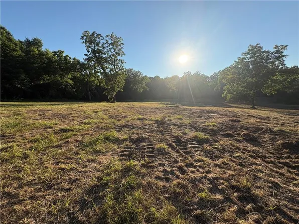 29412 S State Route D, Cleveland, MO 64734