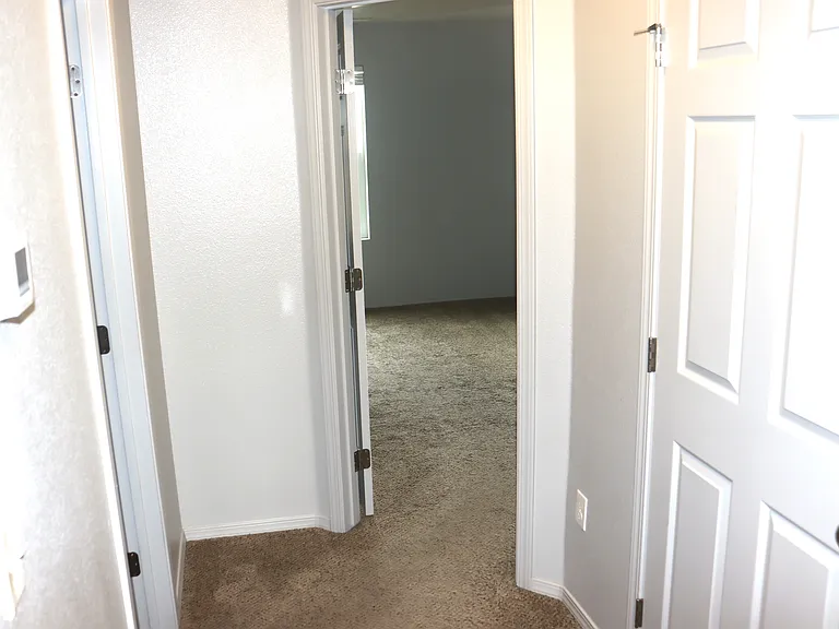 17546 Mountain Springs Ave — Photo 15