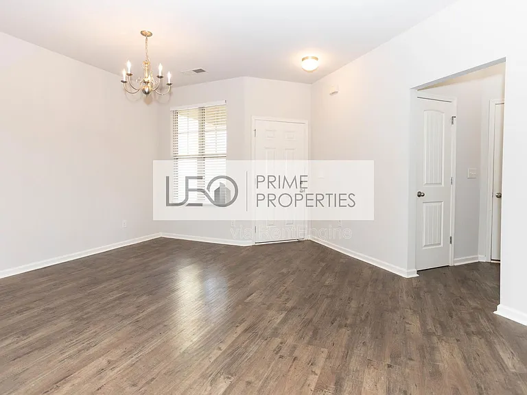 156 Daisy Cir — Photo 8