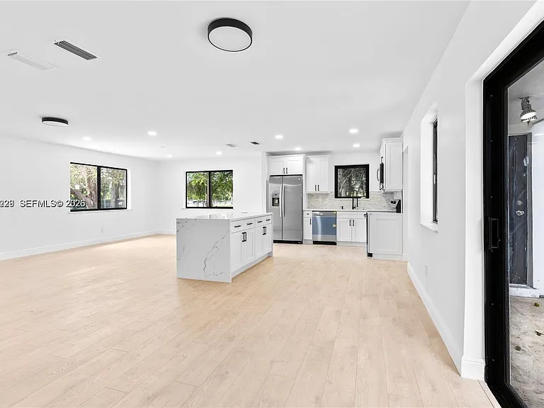 14171 SW 37th Ct — Photo 7