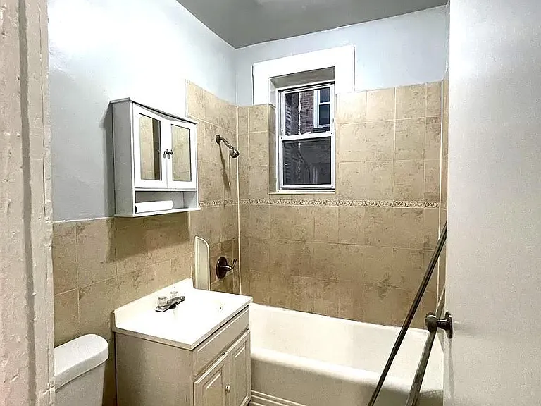 404 Union Ave #206 — Photo 2