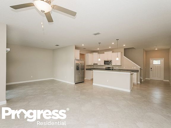 4th image of 3092 Bryant Park Dr