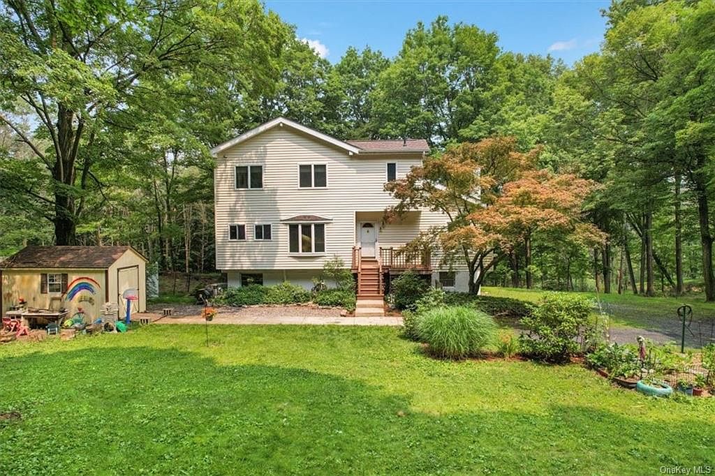 7 Winterview Lane, Cornwall On Hudson, NY 12520 Zillow