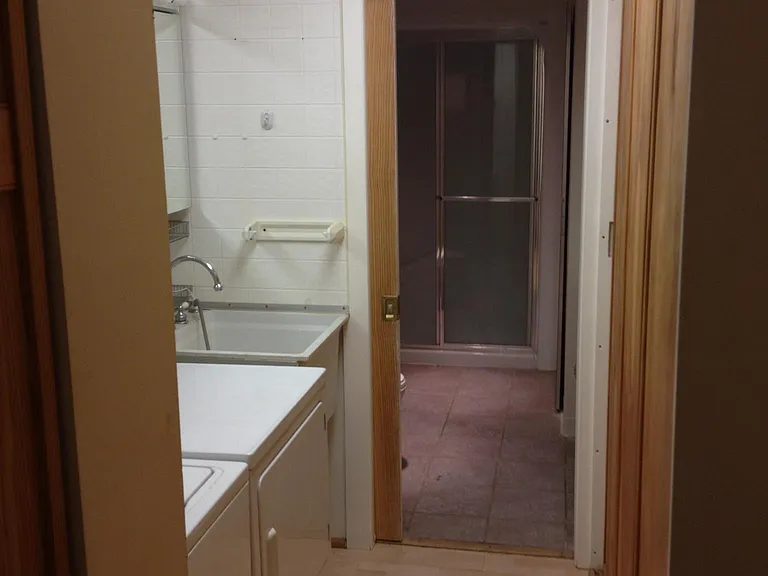 519 N May St #4 — Photo 12
