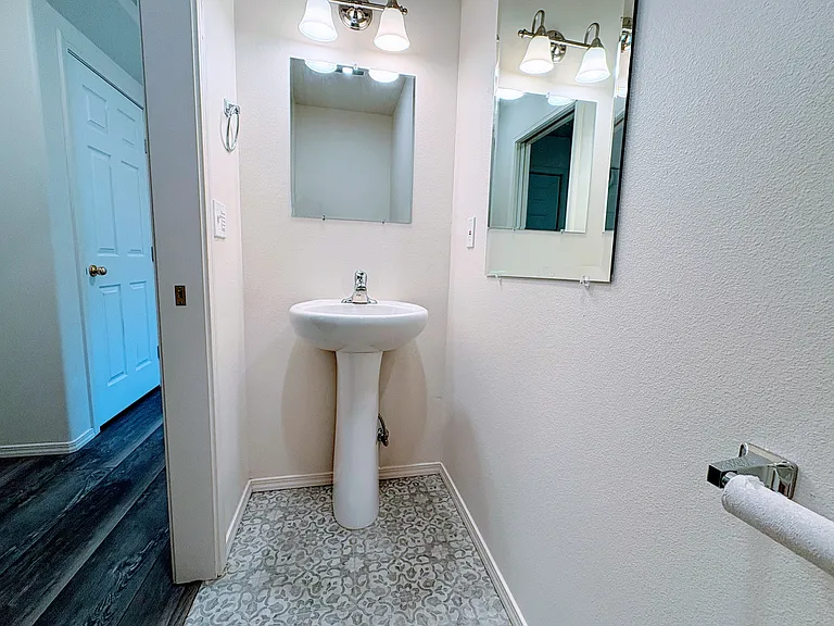 51726 Putney Ln — Photo 14