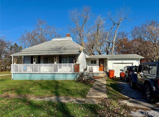 109 W Willow St, Sorento, IL 62086
