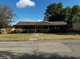 4601 Nadine Dr, Haltom City, TX 76117