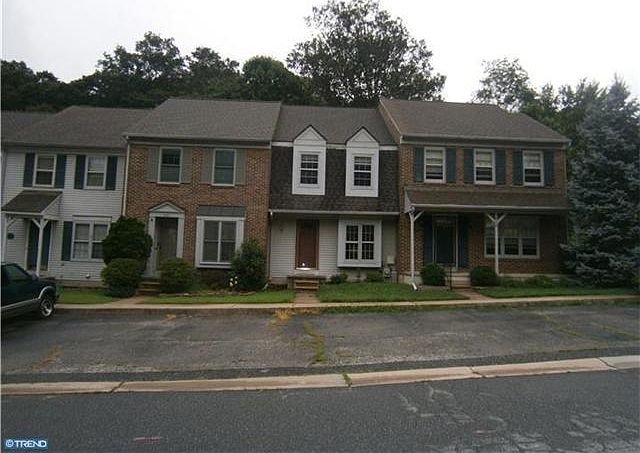 1st image of 841 Stockbridge Dr