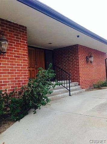 1st image of 2925 Lakeridge Dr