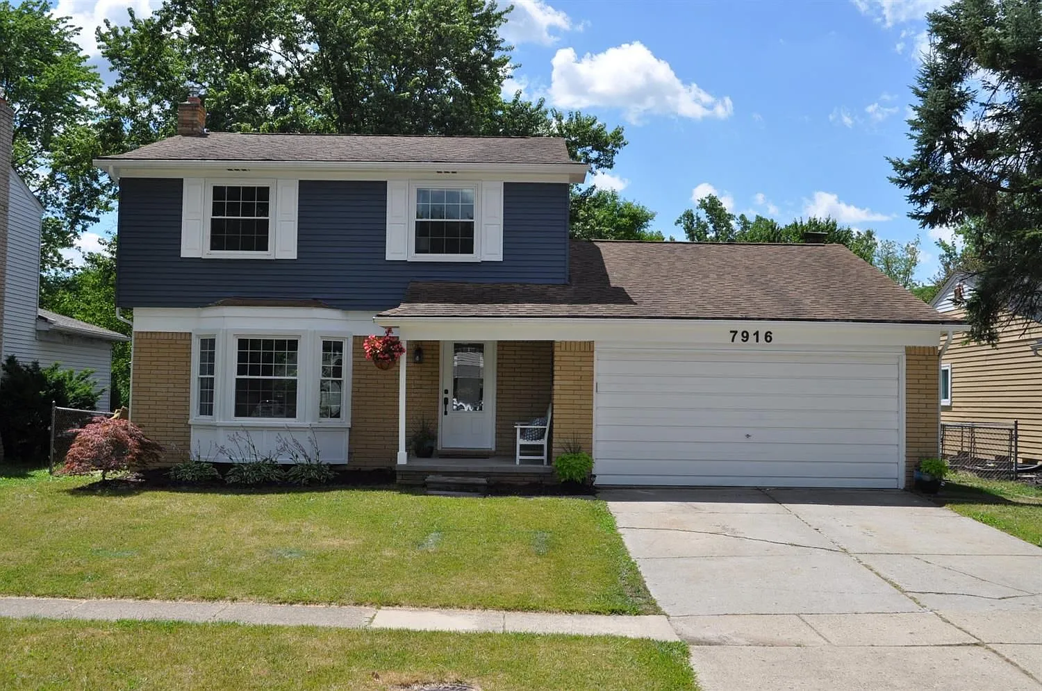 7916 Raintree Dr photo 1