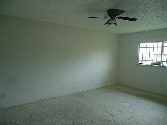 5th image of 8727 Yvonne Dr