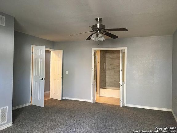 5th image of 16511 Hunting Glen St