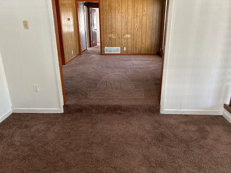 906 Jefferis Ave — Photo 5