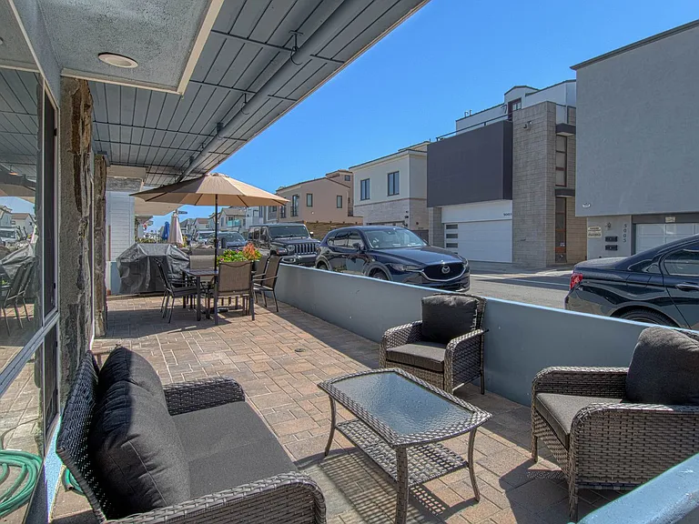 5008 Seashore Dr — Photo 17