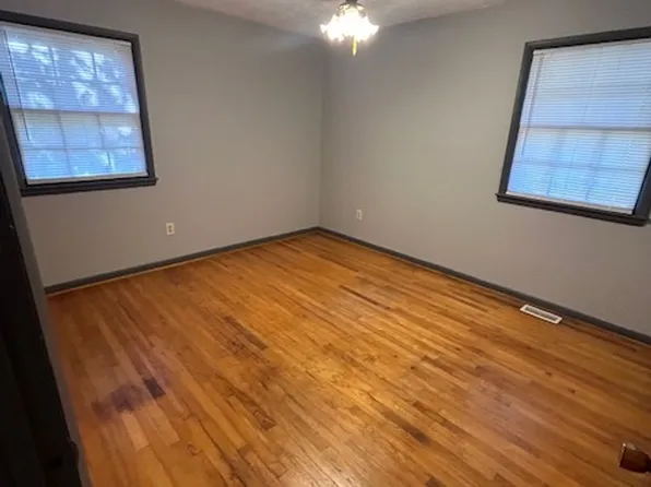 501 Rosewood Rd, Fairmont, NC 28340