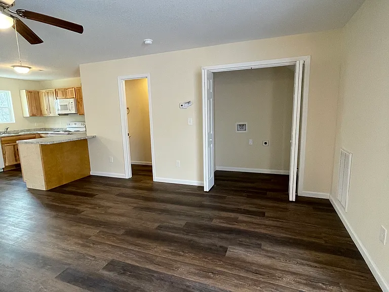 640 Evans Rd — Photo 6