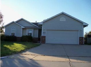 10111 E Skinner St, Wichita, KS 67207