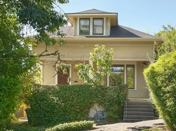 22 S Lowell St, Portland, OR 97239