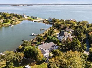 2025 Little Peconic Bay Ln, Southold, NY 11971