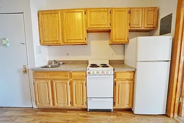 Rented by Best Apartments North Inc