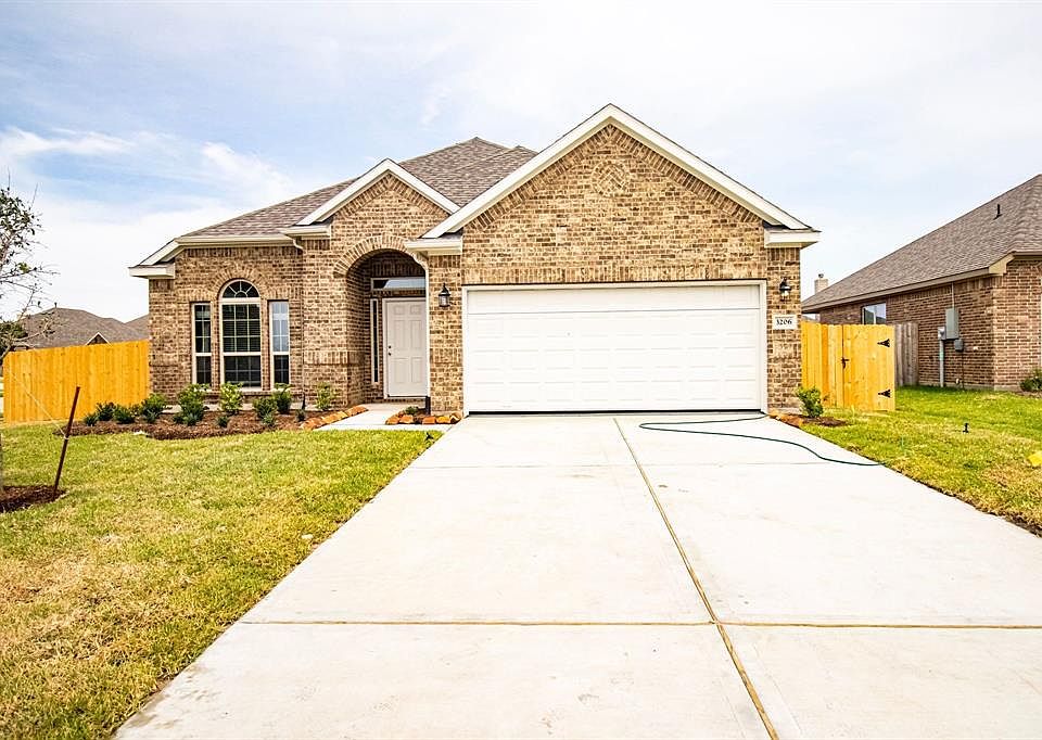 1st image of 3206 Royal Albatross Dr