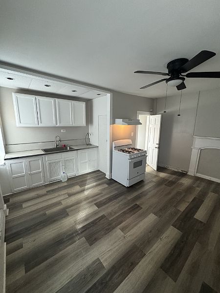 1st image of 4 Cuyler St #2